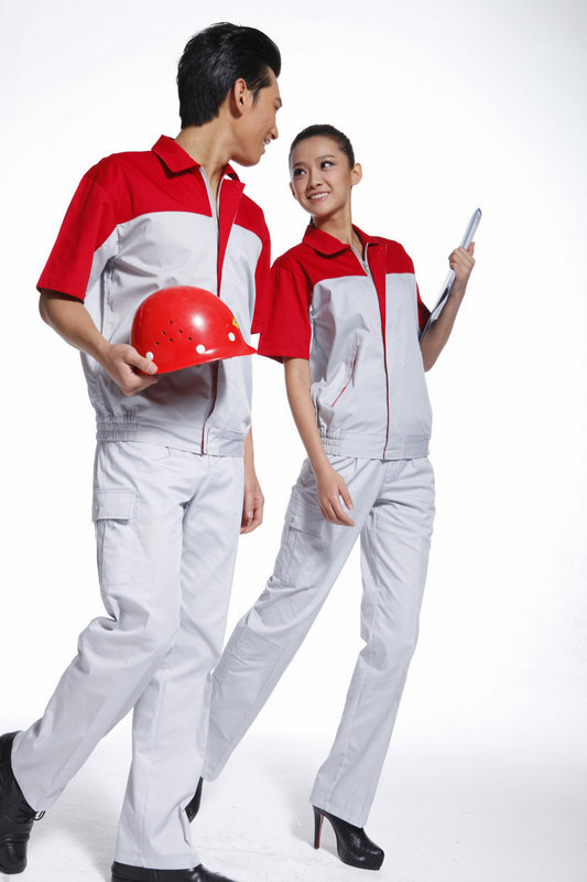 炎熱夏季防靜電工作服的使用注意事項